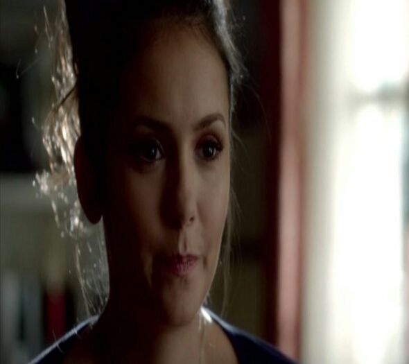 ♫.єℓєηα.♫ Ăăă...anonim nustiu cum sau fatacuciocolata idk si mariabogata click; Primele două m.au enervaat foarte tare si dacă mai aveam timp zburau se pe sun *se uita ip*
