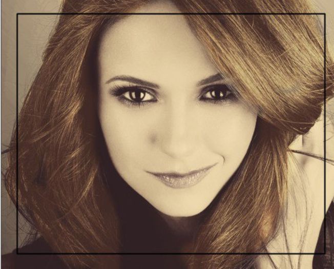 ♫.єℓєηα.♫ Idk. ++nu-i nimic. Am o idee. *se duce la baie*.