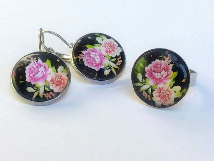 Set cercei si inel, cabochon din sticla - 15 lei