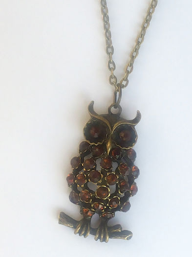 Pandantiv bufnita, din bronz, cu strasuri maro - 13 lei - Bijuterii handmade - Seturi_ pandantive cercei inele