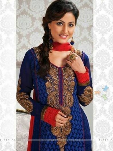 10157279_619790778110446_2145179293_n - Hina Khan