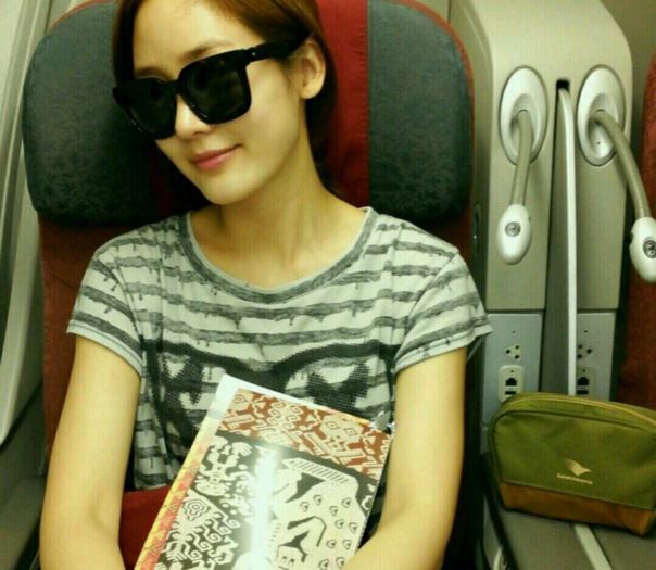 1375115_681937011817824_1778941872_n - Song Yu Ri