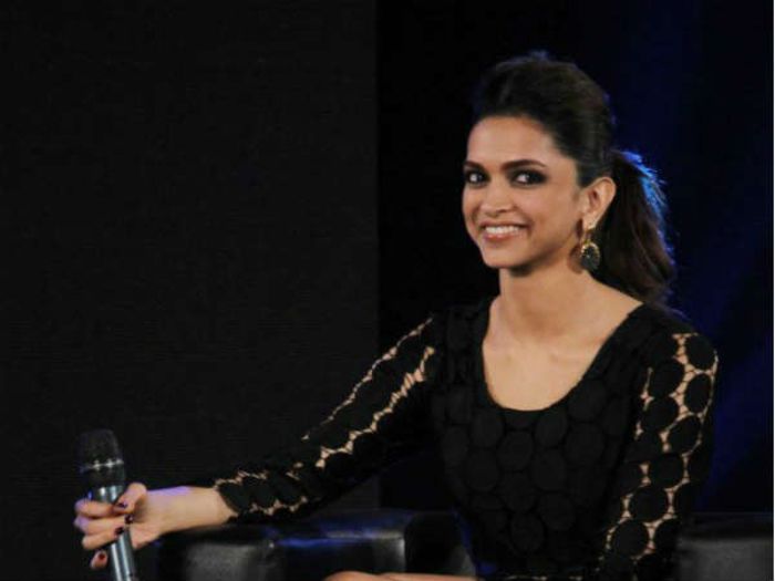 27-1398605346-deepika-padukonebangaloregirl