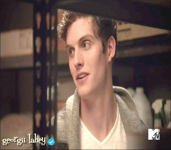 ♡♕_ mbine, tu ? ;p # stefan. Jai clar =)))) # peppz. - here - episode 12 - done