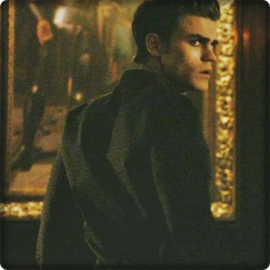 Si eu pe-aici..M-am despartit de sora ta #elijah . *click; Hayley..tocmai ai intrerupt un moment romantic intre mine si Elijah ;;).=))) Glumeeesc , bine, tu ce faci?:X
