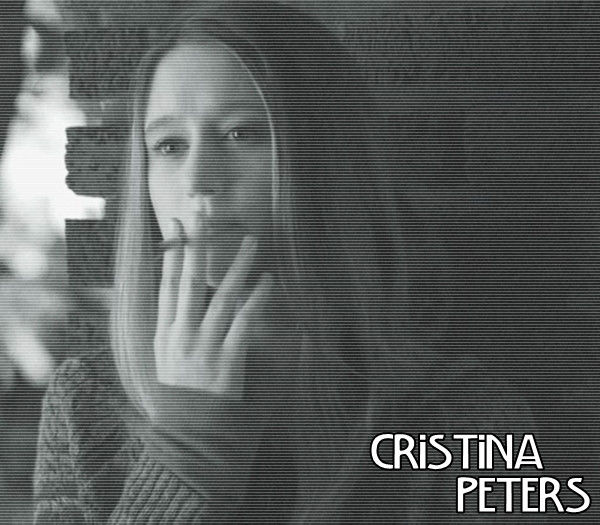 ♡ cσνєη ♡ *ip și îi aruncă sticla înapoi*