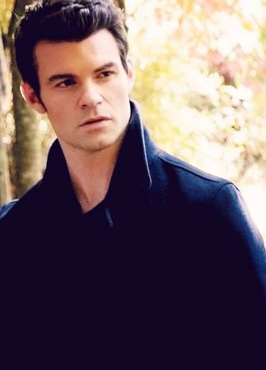 Ce mai faceti ? :)) #all . *face o plecaciune back pt zoe:))))*