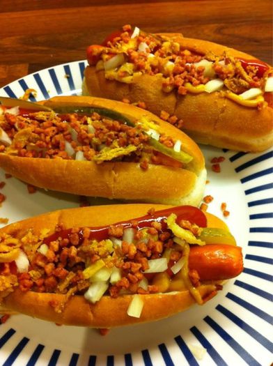 qpLOSTMindqp - ALEGE-TI RANDUL DORIT CU HOT-DOG