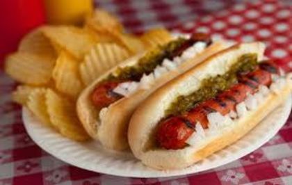 Isuseviatamea - ALEGE-TI RANDUL DORIT CU HOT-DOG