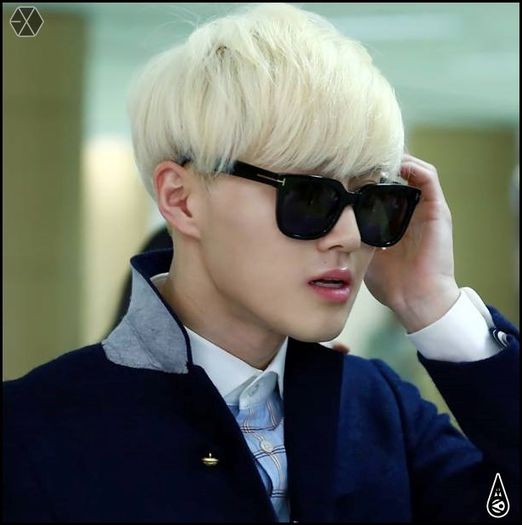 140410 Suho @ Gimpo & Haneda Airport.16