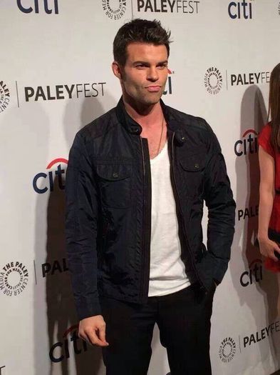 Meh, vechiul eu.. m-am intors ;<