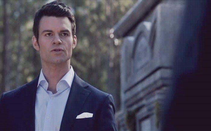 Lasa-ma in pace , maaaaaaaaaaa! =)))) Nicolae >;p . Eu am pus-o , hayley