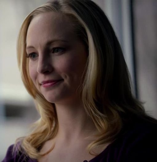 ᵔᴥᵔ -- *kiss sufocant klaus:)) * Lălălăvv you