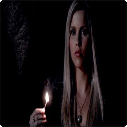 ☼ - am chibrite doar :)) *scoate un chibrit şi îi aprinde ţigara* na :p