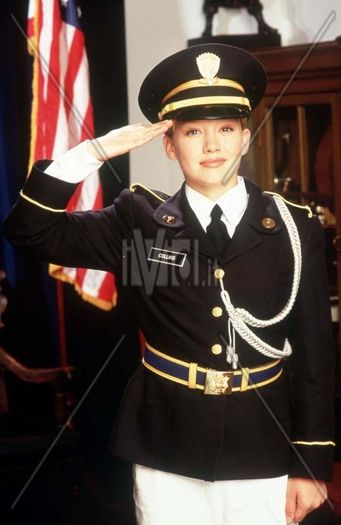 cadet_kelly_una_ribelle_in_uniforme_hilary_duff_larry_shaw_006_jpg_iqwf