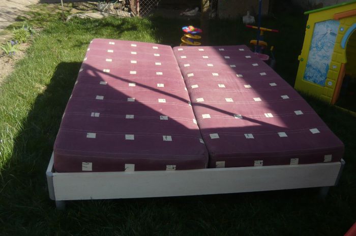 pat de dormit 550 ron