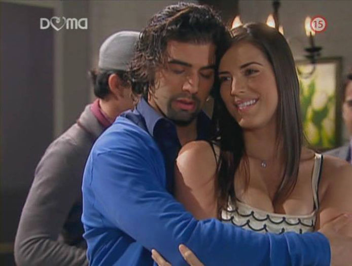 1001637_587424887969321_106495046_n