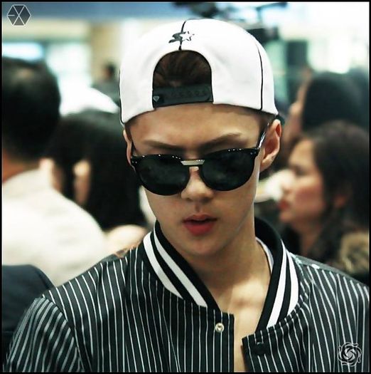 140410 Sehun @ Gimpo Airport - Haneda Airport.03