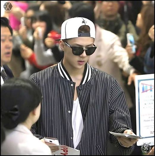 140410 Sehun @ Gimpo Airport - Haneda Airport.13 - exo - 140410 Sehun - Gimpo Airport - Haneda Airport