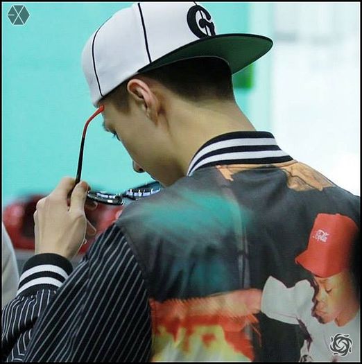 140410 Sehun @ Gimpo Airport - Haneda Airport.43