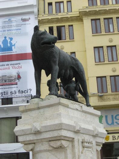 Lupoaica aici este acum
