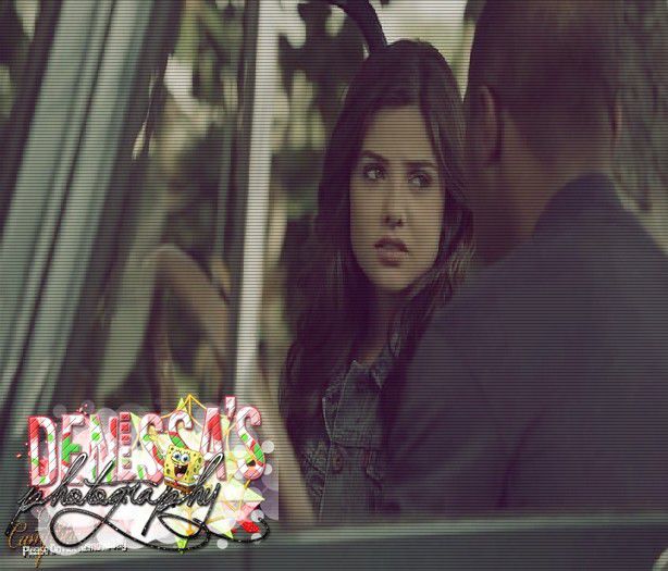 ┊deɴιι┊făăă şi p-alea de jale le păstrezi pentru Klaroline ? =)) #stef (cl); mbun deci mă simt cam nasol aici în momentul ăsta deci cred că .. da .  ¤îşi ia telefonul şi pleacă¤
