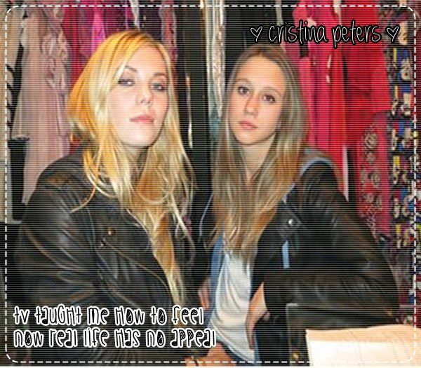♡ cσνєη ♡ b-) :)))) #stefan ; wow rebe such oglindă much narcisism =)))