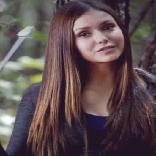 *il trage de mana pe Stefan* Dar a venit la mine, nu la tine
