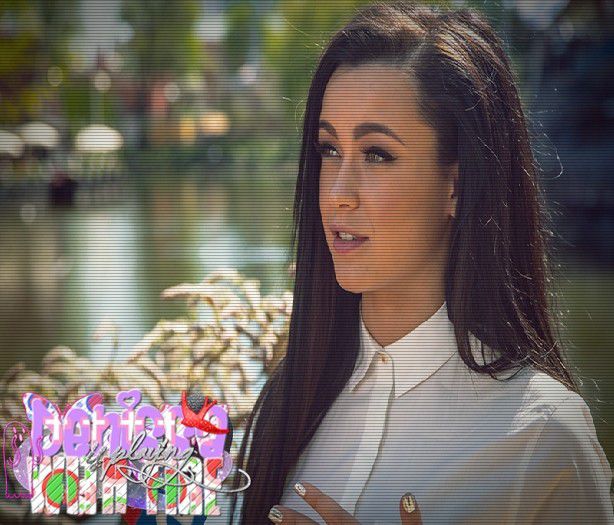 ┊deɴιι┊ne întâlnim pe 18 , ne sinucidem împreună . =)) sau ne omorâm una pe alta cum îţi e mai uşor.