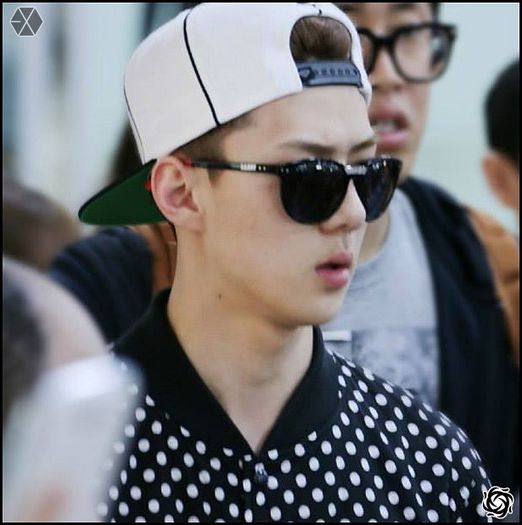 140414 Sehun @ Haneda Airport - Gimpo Airport.09