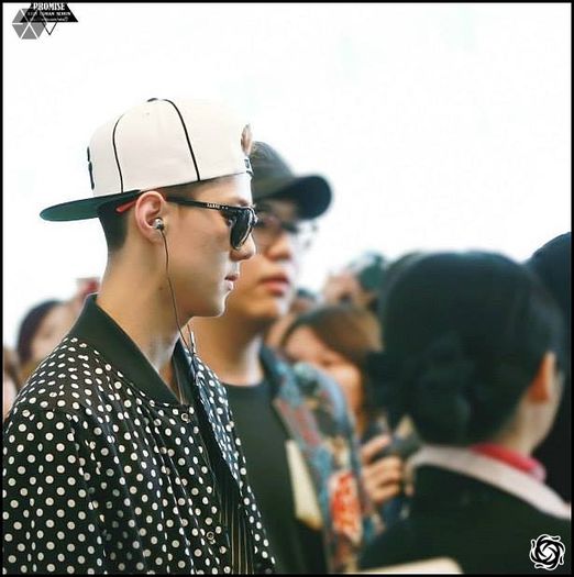 140414 Sehun @ Haneda Airport - Gimpo Airport.29