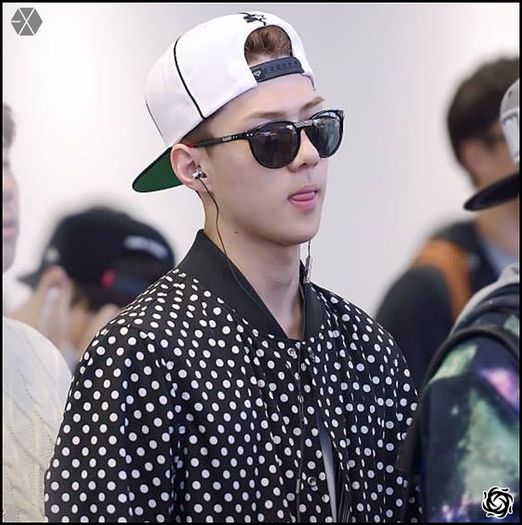 140414 Sehun @ Haneda Airport - Gimpo Airport.40 - exo - 140414 Sehun - Haneda Airport - Gimpo Airport