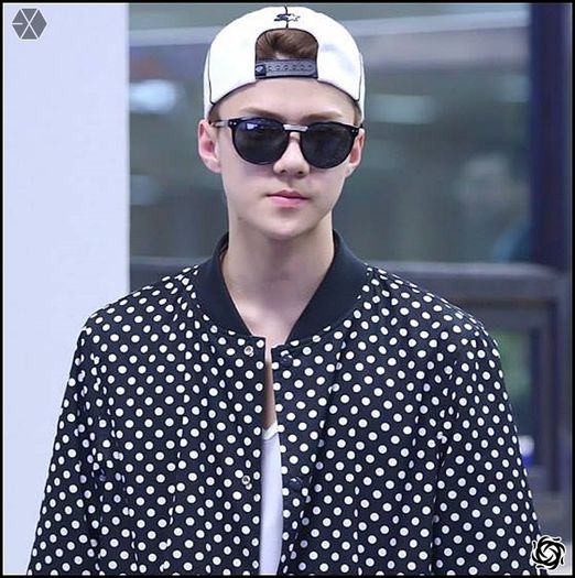 140414 Sehun @ Haneda Airport - Gimpo Airport.48 - exo - 140414 Sehun - Haneda Airport - Gimpo Airport