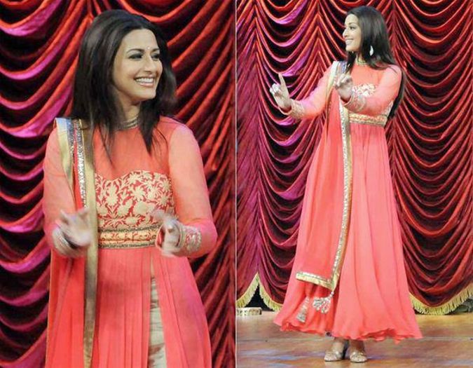 226699_658839927463607_1810982828_n - Sonali Bendre