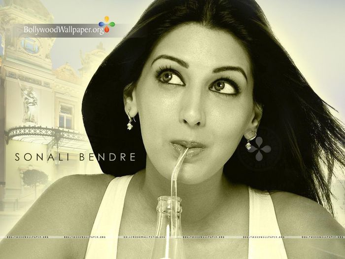 472958_463369130344022_1066968342_o - Sonali Bendre