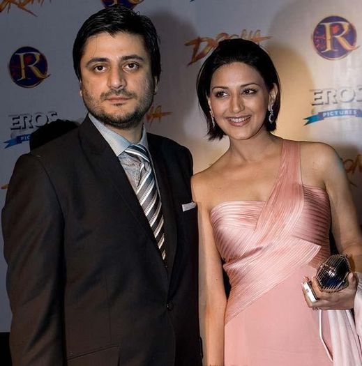 561486_534717329875868_1403649815_n - Sonali Bendre