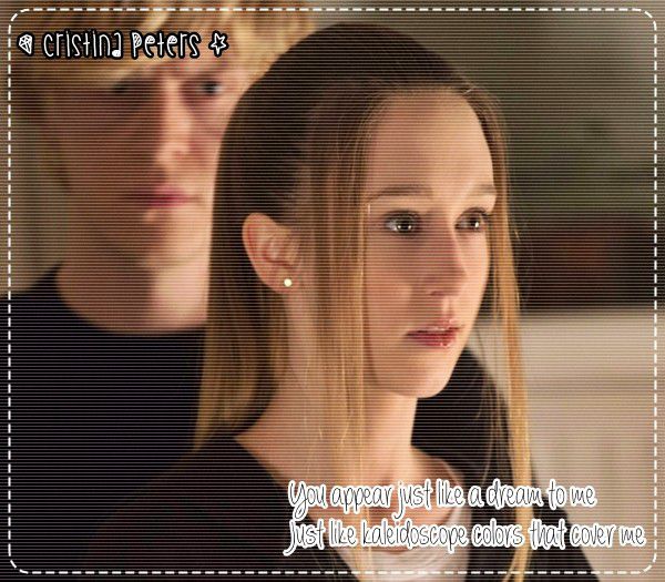 ♡ cσνєη ♡ *merge la geam și strigă* CRĂCIUN FERICIT :) ! #hayley ; pfai ce nervi mi-a făcut una . .  - here - episode 16 - done