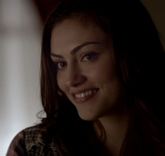 Cu placere, Rebekah! Haideti sa dansam, sa me distram! #s #r