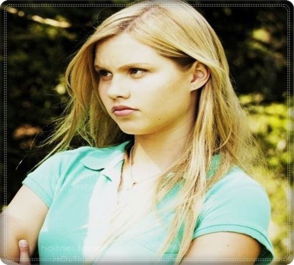 ☼ - uite ce e ; sincer mie mie dor de tu şi eu .. dar dacă teai schimbat -click; n am ce săţi fac, n ai dcât să rămâi un porumbel burlac şi trist toată eternitatea ta!#făneeel
