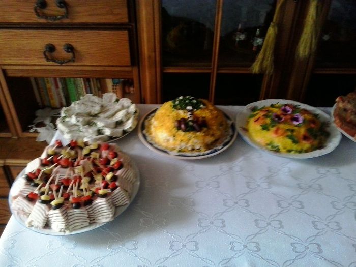 20140510_112247 - Platouri cu aperitive si prajituri facute acasa pentru nunta baiatului