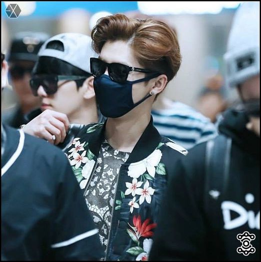 140407-08 LuHan @ Beijing & Incheon Airport.28