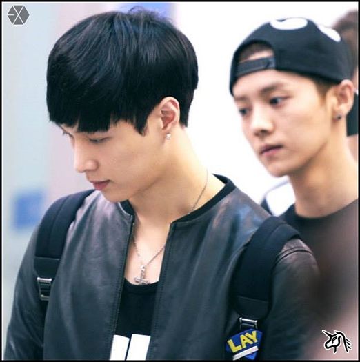 140501 Lay @ EXO-M Incheon Airport LA.03