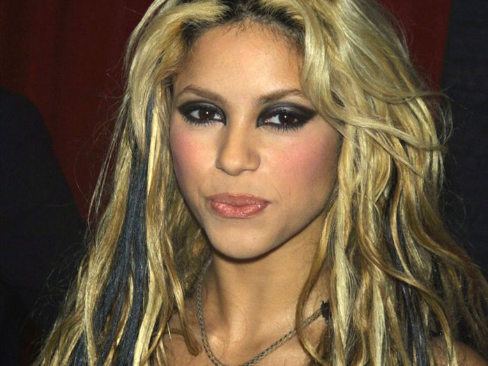 Shakira wallpaper (70)[1] - Shakira