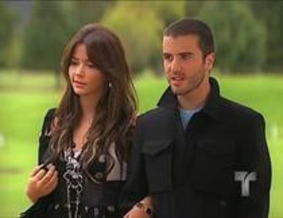 16797732_RKXFDIBPA - xo_Ninos Ricos Pobres Padres_xo