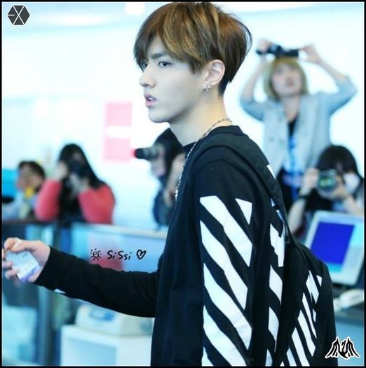 140414 Kris @ Tokyo Haneda & Gimpo Intl Airport.028 - exo - 140414 Kris - Tokyo Haneda - Gimpo Intl Airport