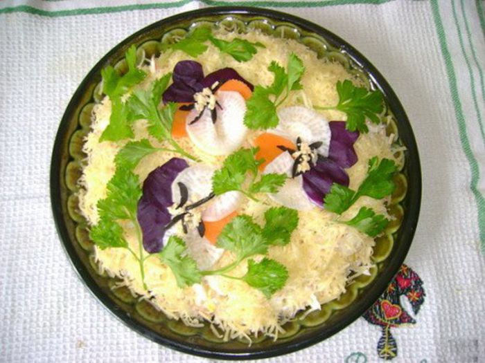 salata panselute