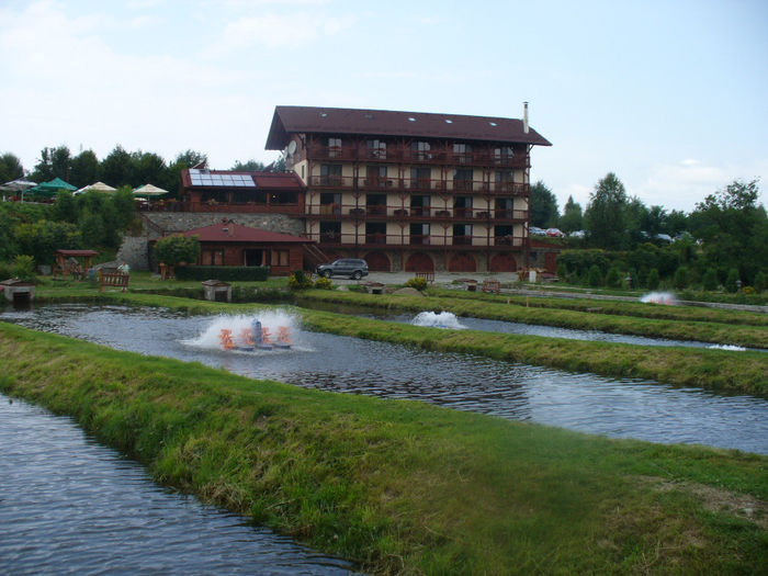 Păstrăvăria Albota - Vacanta Fagaras