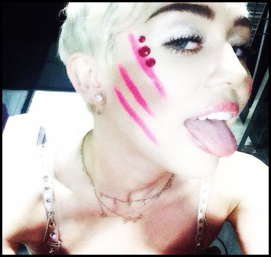 day 435 . - imperfections equal beauty