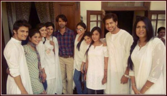 10259820_558999167553340_947486824454591793_n - Barun Sobti