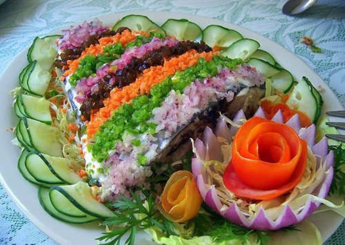 Poshagovoe_ukrashenie_salatov